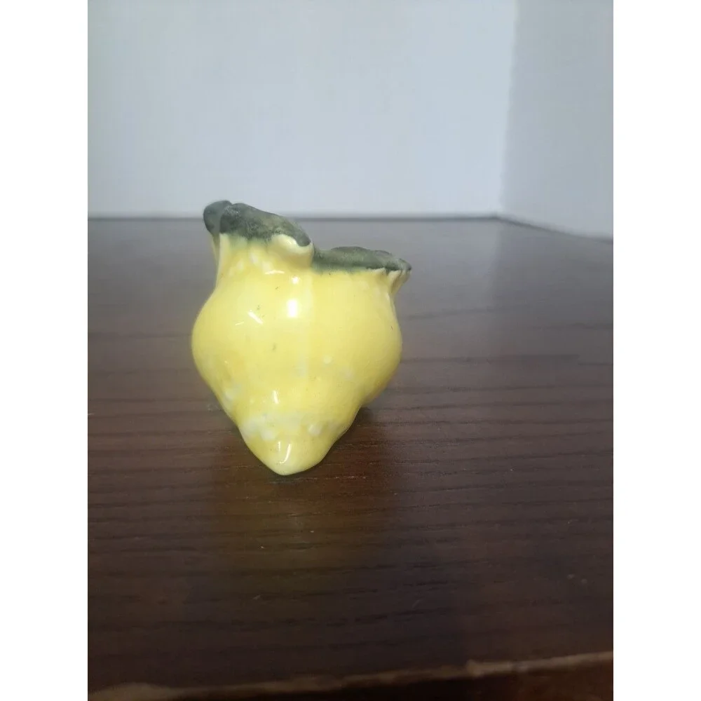 1940s Shell Shape Yellow With Olive Trim On Scalloped Edge Seashell Shape Sugar